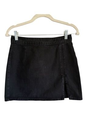 NWOT Lioness Black Denim Mini Skirt with Side Slit Size M